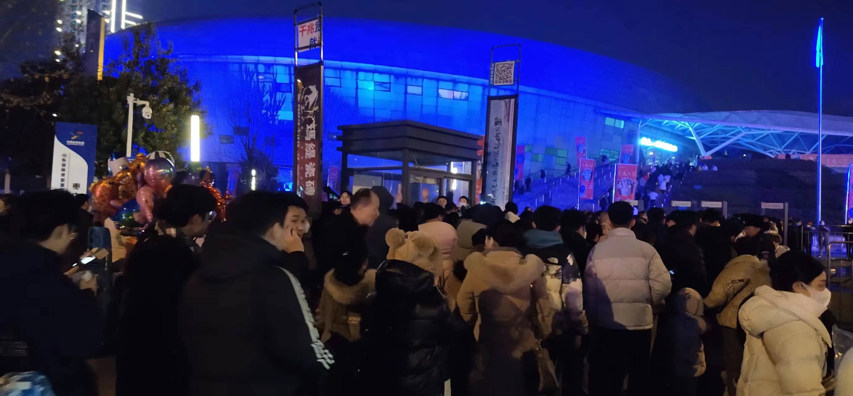 九游官网入口-尤文图斯观众热烈欢呼！，Uzi迎来十赛季出色发挥赢得满堂喝彩(尤文图斯队10号)