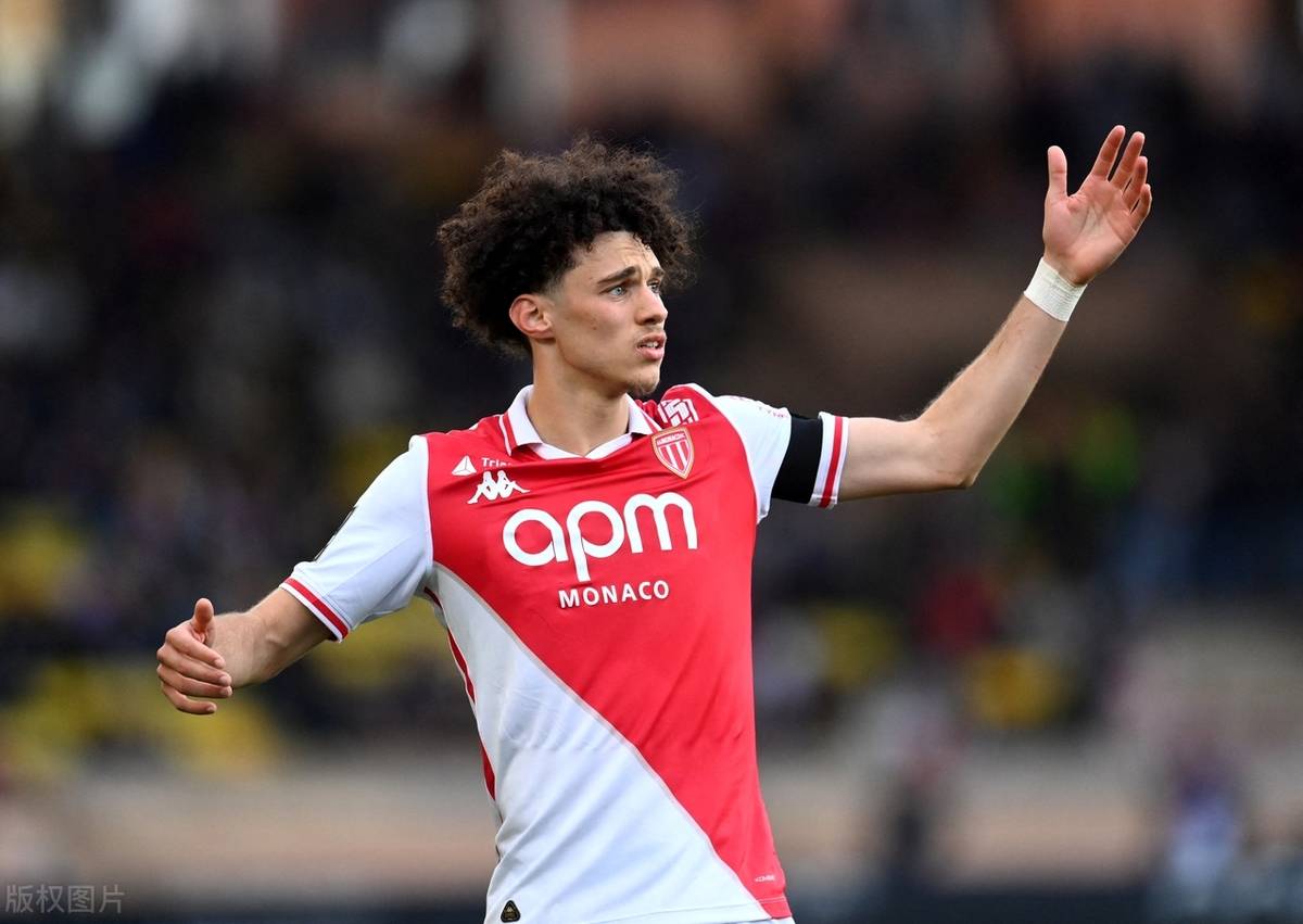 九游官网入口-法甲转会期走向成谜，尼斯官宣签约，媒体盛赞，年轻球员得到机会的简单介绍