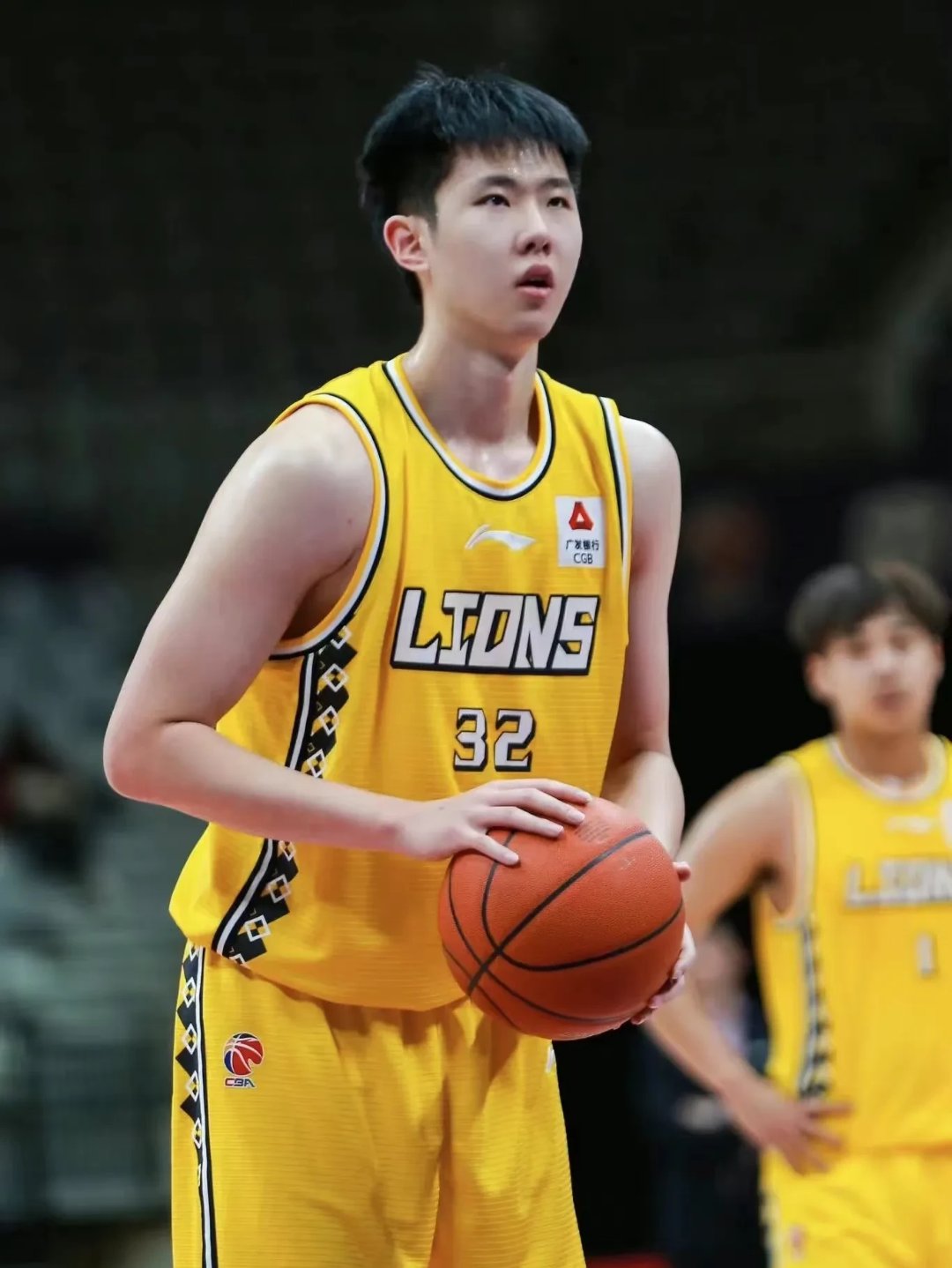 广厦男篮迎三连胜