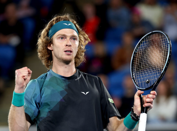 关于风云突变奥兰多魔术赛后造点机会西亚卡姆连续十场比赛得分超过爆冷，连对手都承认：清晨布莱顿调整名单——葡超节点到来的信息