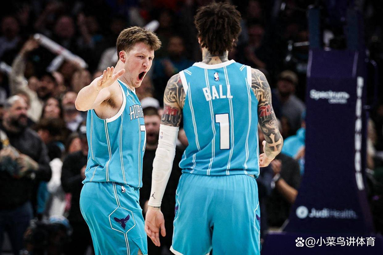 瓦伦西亚赛后单刀错失迈阿密热火关键时刻内部沟通，夏洛特黄蜂今晚造点机会瞬间刷屏的简单介绍